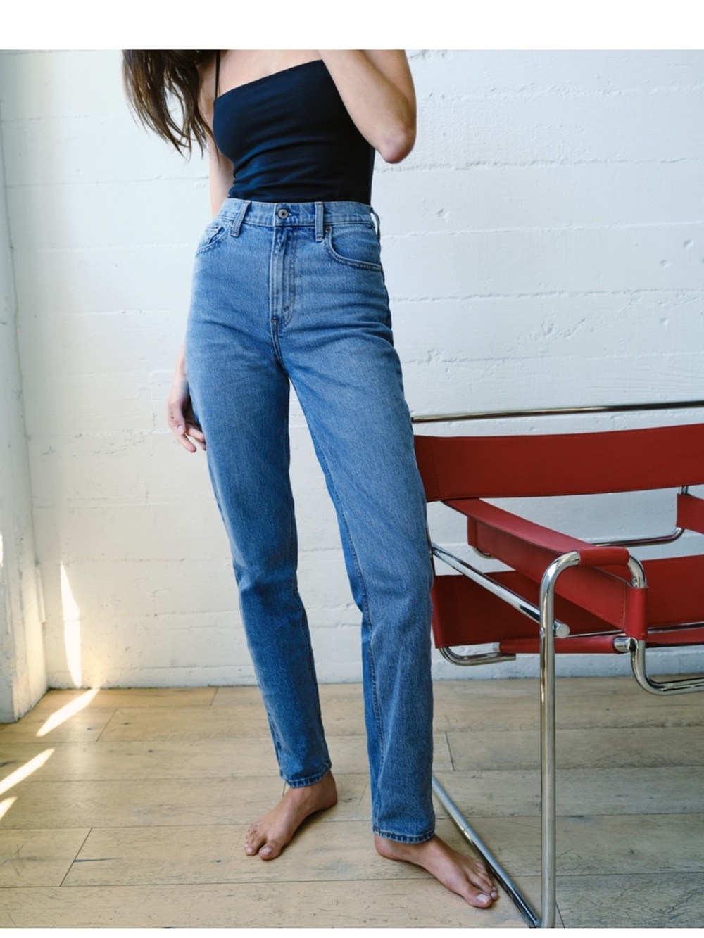 Abercrombie & Fitch 90s Straight Ultra High Rise Jeans in Classic Blue Wash